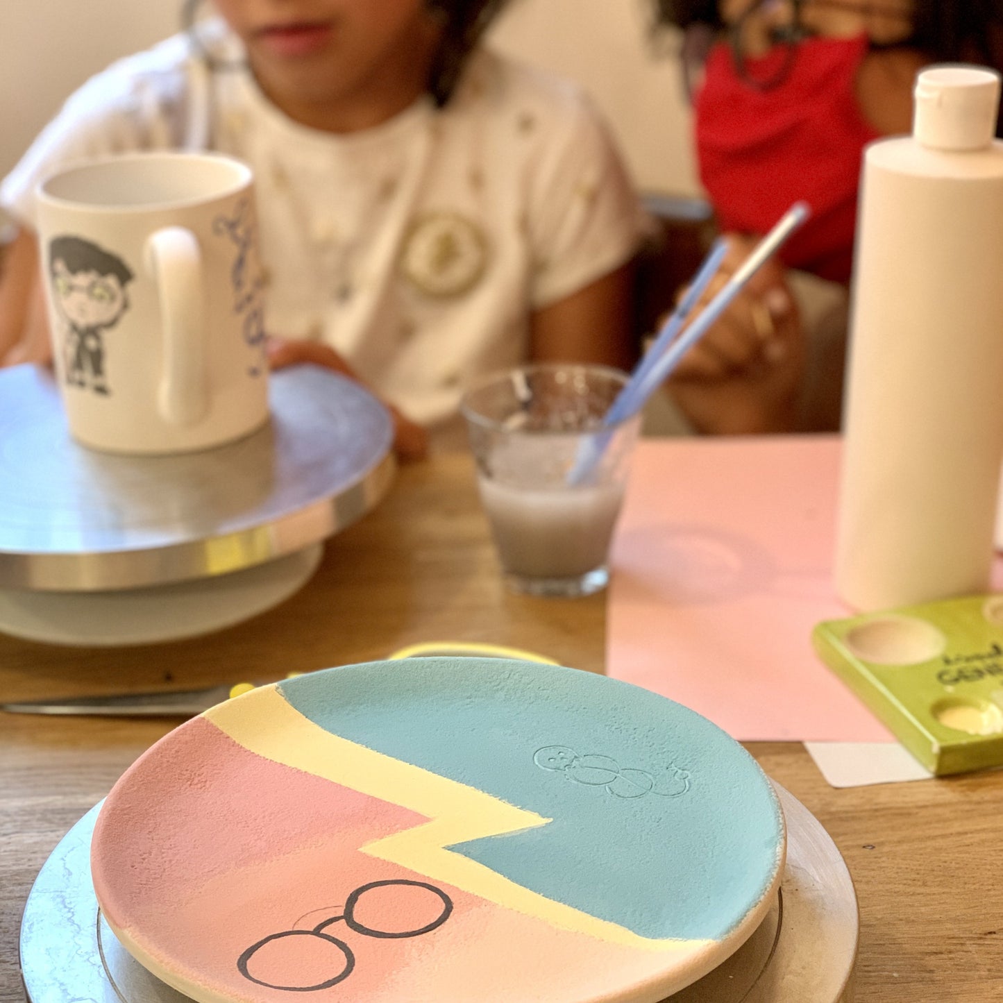 Ceramic painting session - Special wizarding school - Paris 14