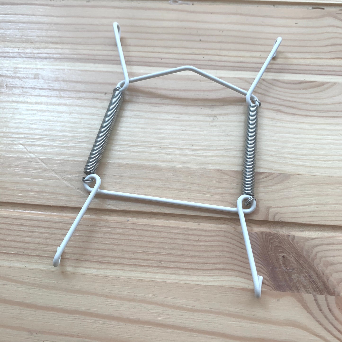 Wall plate hanger